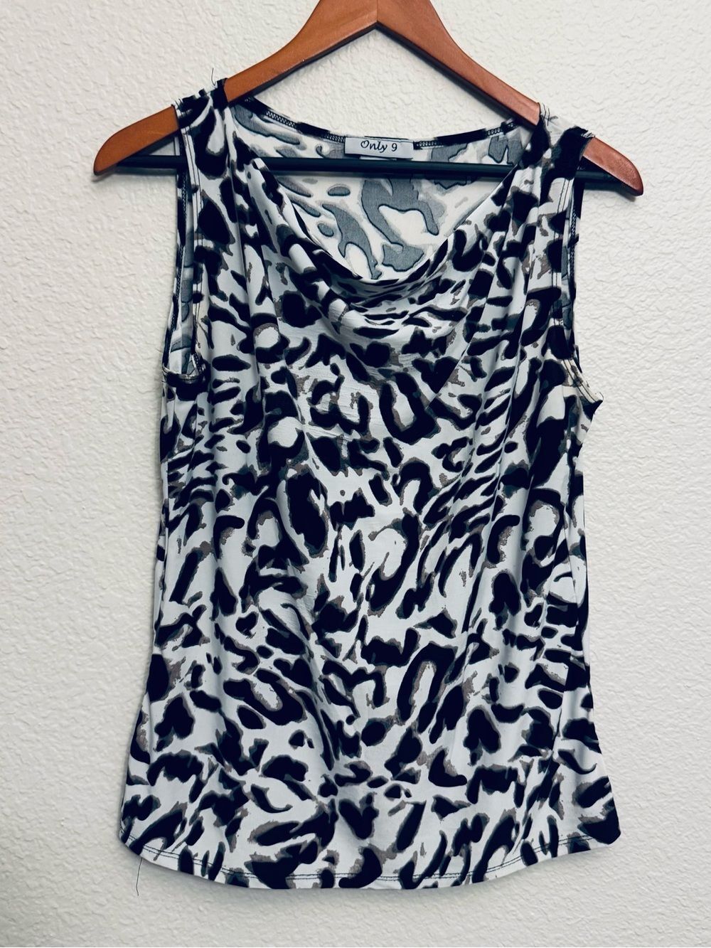 Cheetah Leopard Animal Print Black White Only 9 Sleeveless Top S